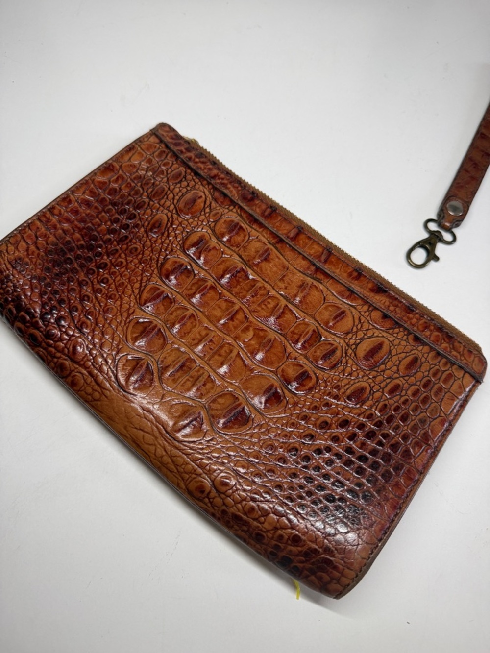 Brahmin Vintage Melbourne Collection Crocodile Embossed Women’s Wristlet Wallet - Picture 3 of 16